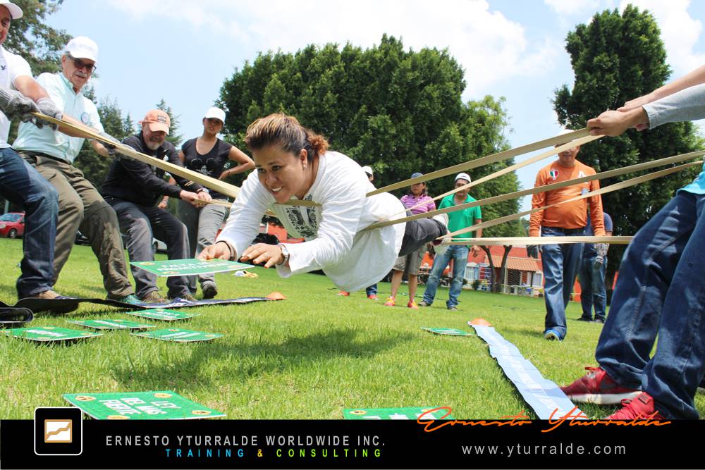 Team Building Group LATAM generando integración vivencial en equipos corporativos de la región