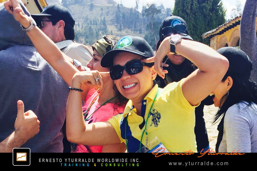 Team Building Group LATAM desarrollando experiencias colaborativas para organizaciones multinacionales